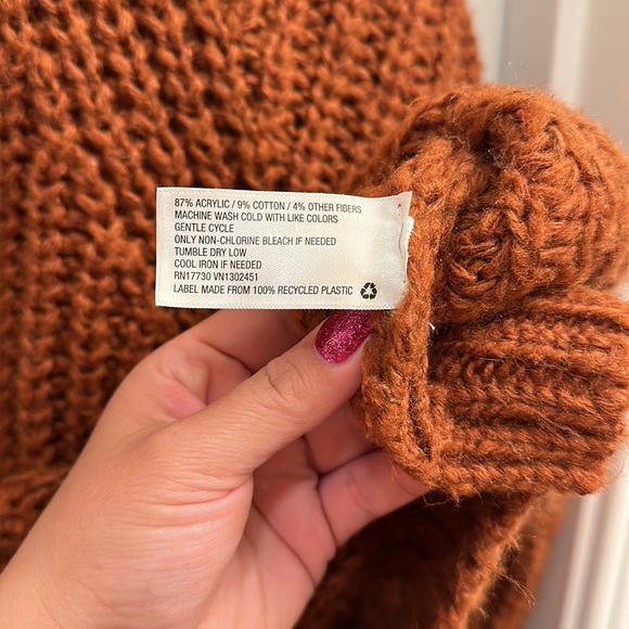 Universal Thread brown sweater - Picture 4 of 4